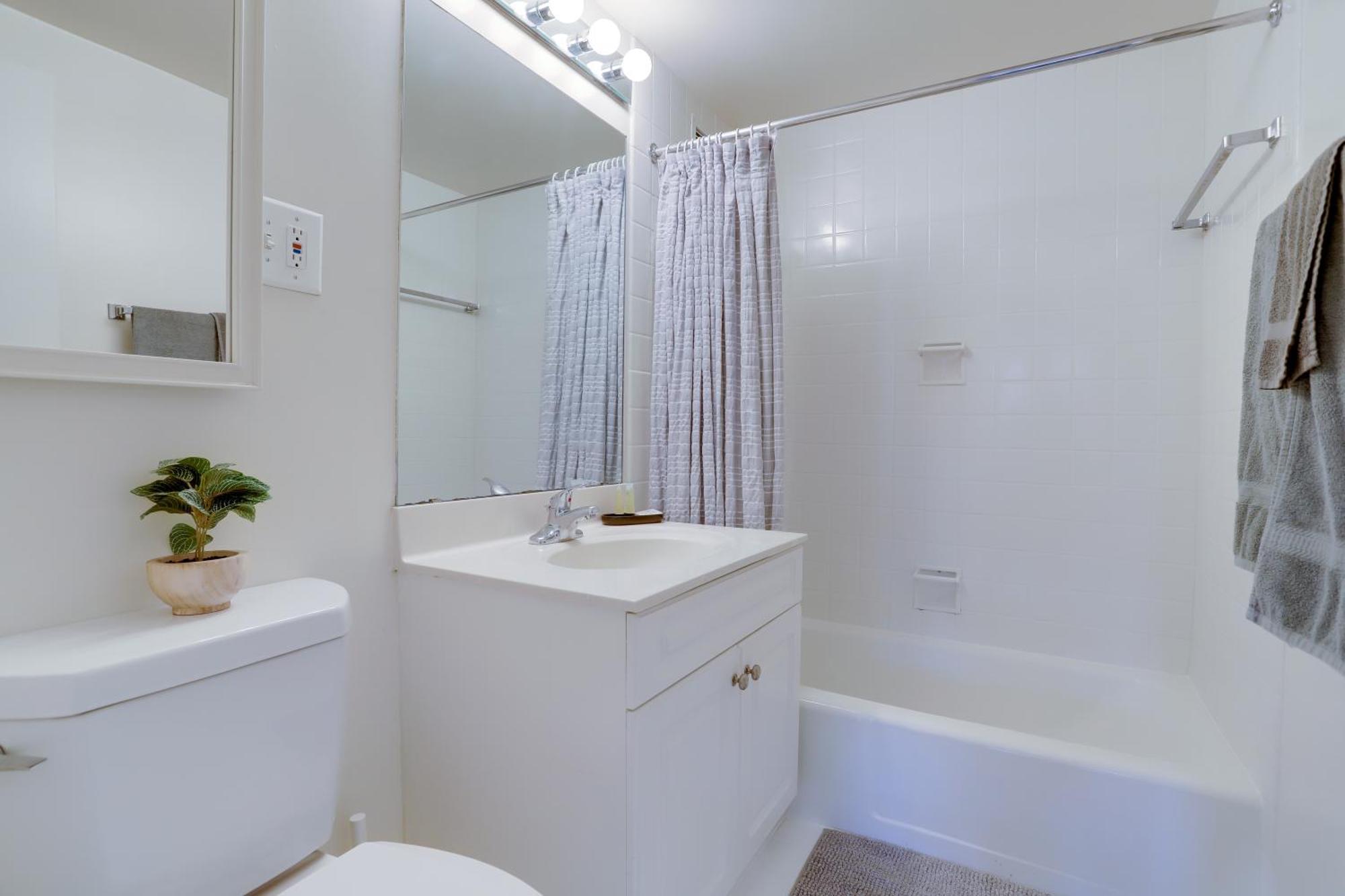Beautiful 2Br Apartment At Crystal City With Gym Arlington Ngoại thất bức ảnh